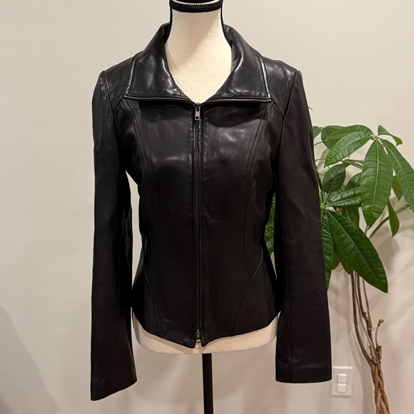Black leather Danier jacket - Picture 2 of 11